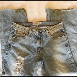 BKE Tyler Light Wash Jean Size 32